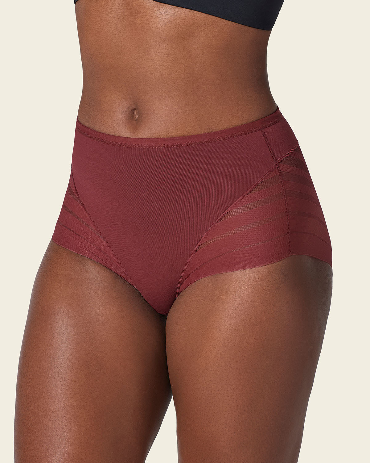 Klassischer Former Panty mit Spitze