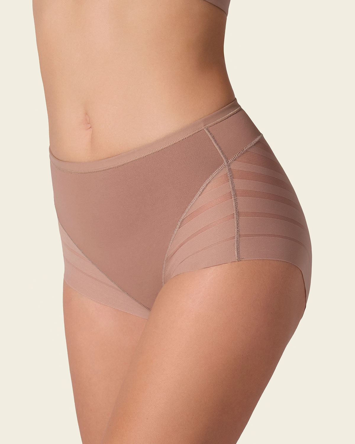 Klassischer Former Panty mit Spitze
